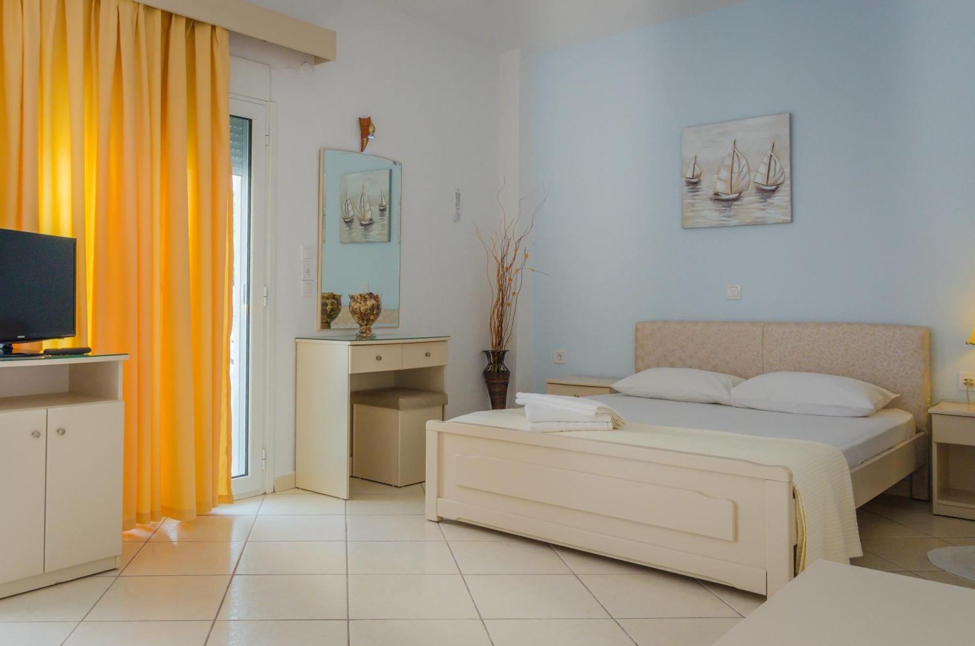 סקאלה פוטאמיאס Erics Apartment מראה חיצוני תמונה