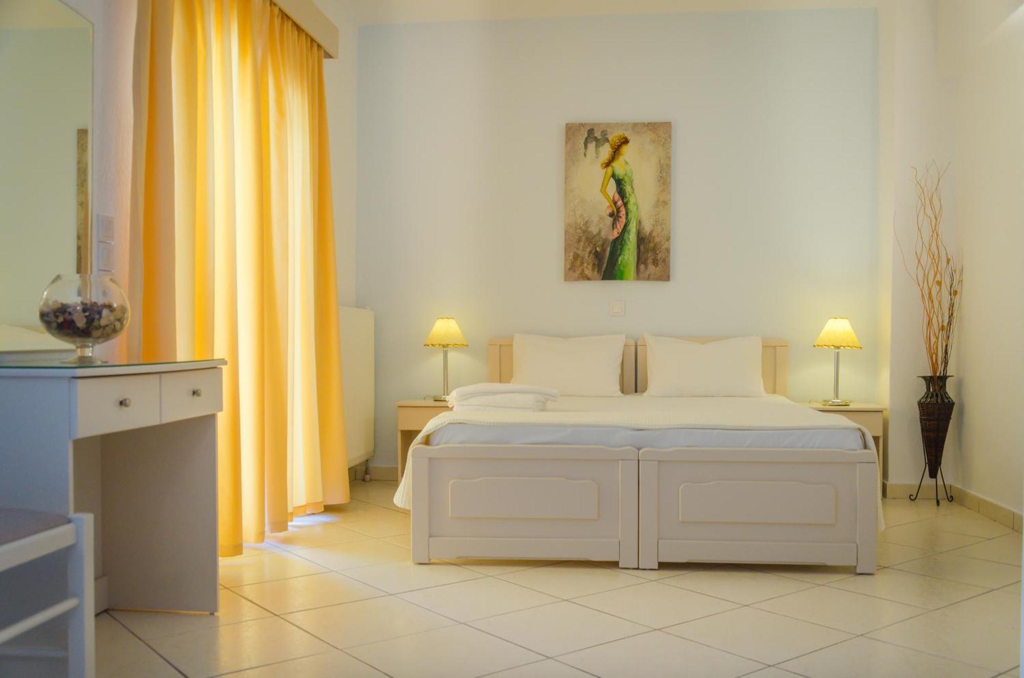 סקאלה פוטאמיאס Erics Apartment מראה חיצוני תמונה